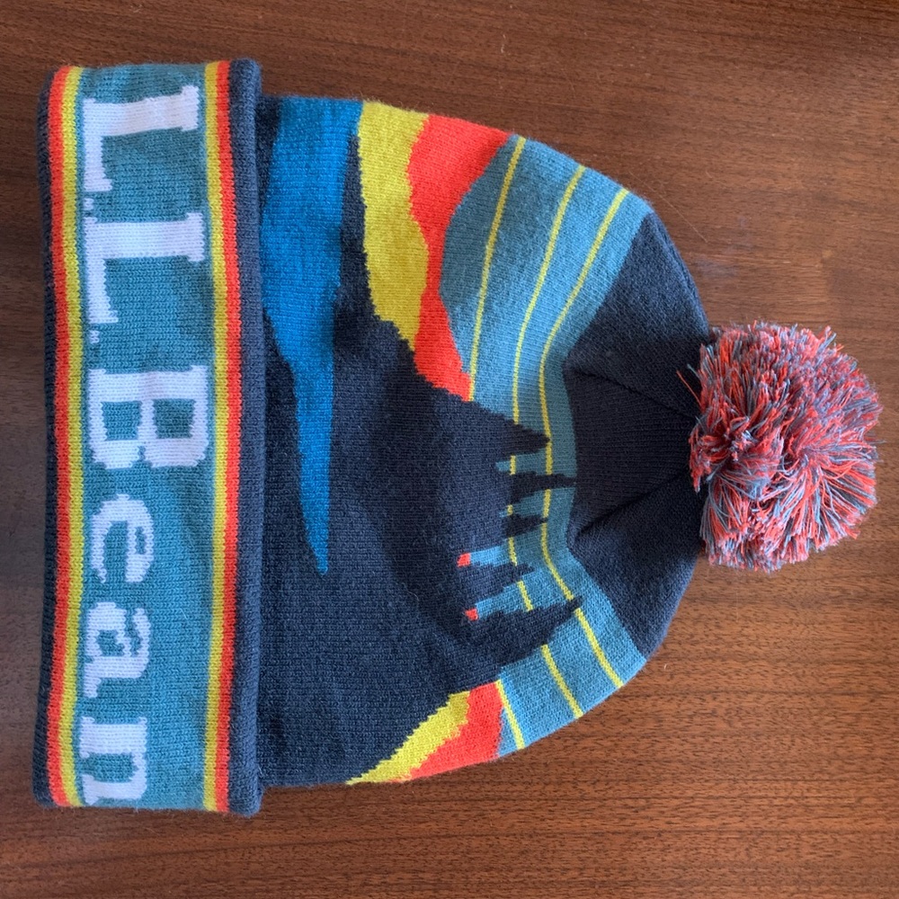 L.L. Bean Pom beanie hat